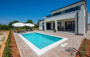 Lovely Home In Vodnjan